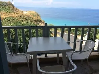 Arellis Aparthotel Afytos