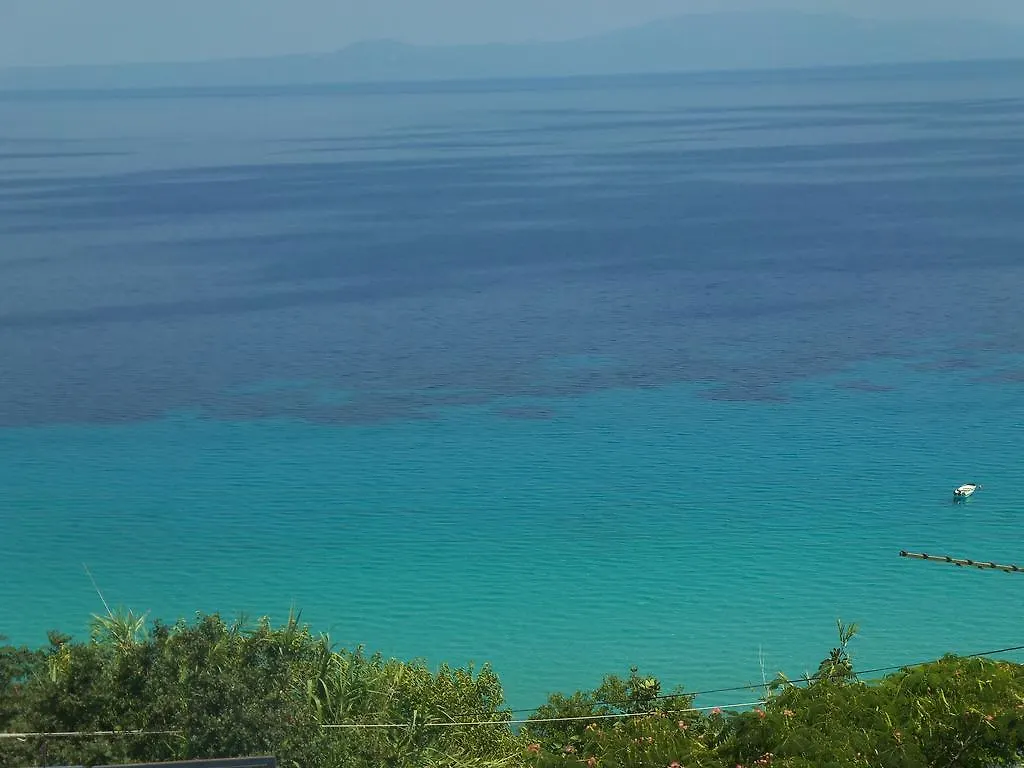 Arellis Aparthotel Afytos 0*,